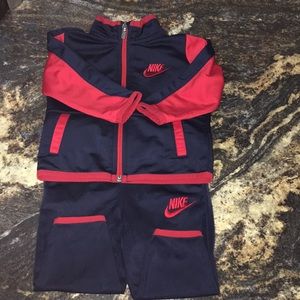 Nike jogging suit